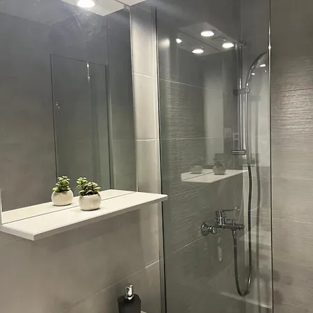 Sumska Staza Lägenhet *